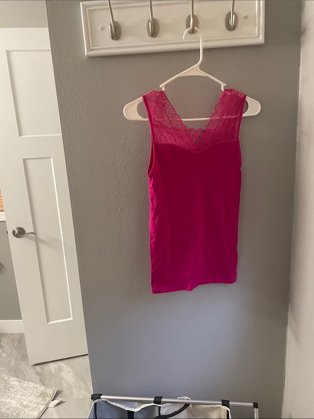Fuchsia Reversible Lace Trim Tank Top NWT.